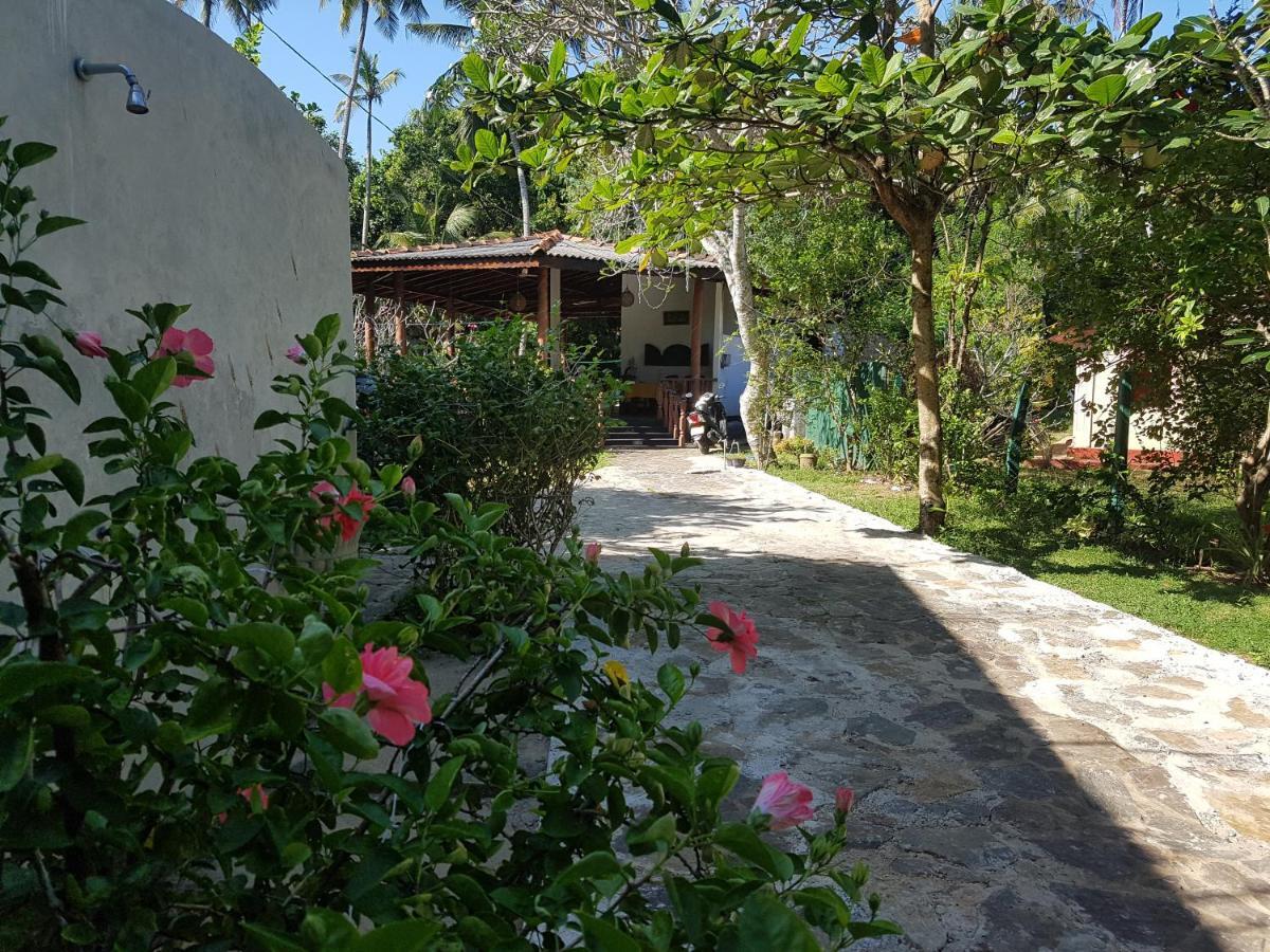 Secret Hill Resort Unawatuna Exterior foto